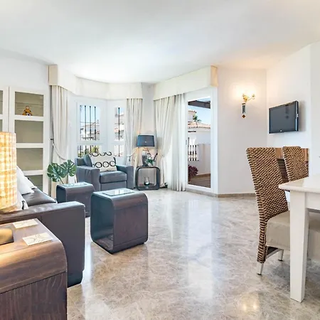 Spectacular 2 Bedroom Penthouse In Location In Nueva Andalucia Marbella