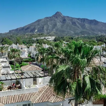 Apartment Spectacular 2 Bedroom Penthouse In Location In Nueva Andalucia