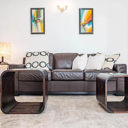 Apartment Spectacular 2 Bedroom Penthouse In Location In Nueva Andalucia