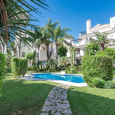 Spectacular 2 Bedroom Penthouse In Location In Nueva Andalucia Apartment Marbella
