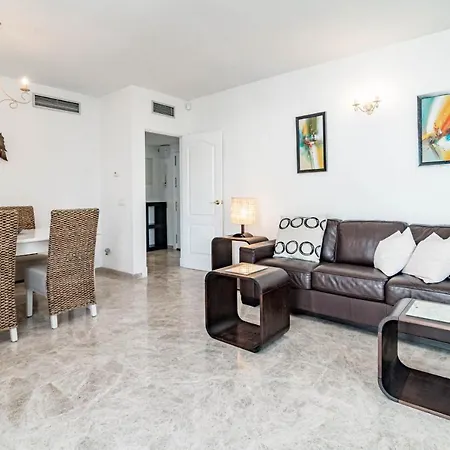 Apartment Spectacular 2 Bedroom Penthouse In Location In Nueva Andalucia