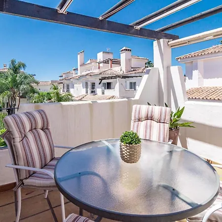 Apartment Spectacular 2 Bedroom Penthouse In Location In Nueva Andalucia