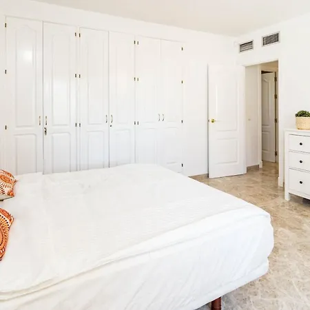 Apartment Spectacular 2 Bedroom Penthouse In Location In Nueva Andalucia